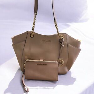 Michael Kors large Jet Set bag & wristlet - pink